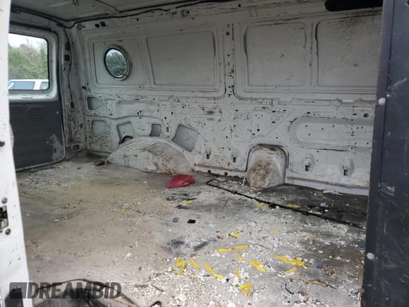 ✅ 2008 Ford Econoline Cargo Commercial • VIN: 1FTNE24W48DA53676 • Лот: 64082405. Опубликован ранее на Copart с пробегом 241 093 миль. Бесплатный доступ к архиву аукционных продаж из США и подробный отчёт об истории автомобиля на DreamBid. Изображение 11.