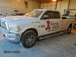 ✅ 2016 Ram 3500 • VIN: 3C63R2JL4GG108027 • Лот: 95190345. Опубликован ранее на Copart с пробегом 237 018 миль. Бесплатный доступ к архиву аукционных продаж из США и подробный отчёт об истории автомобиля на DreamBid. Изображение 1.