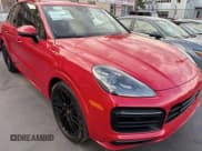 ✅ 2022 Porsche Cayenne GTS • VIN: WP1AG2AY5NDA38578 • Lot: 43747718. Wystawiony na IAAI z przebiegiem 16 253 mil. Bezpłatny archiwum sprzedaży aukcyjnych z USA i szczegółowy raport historii pojazdu na DreamBid. Zdjęcie 1.