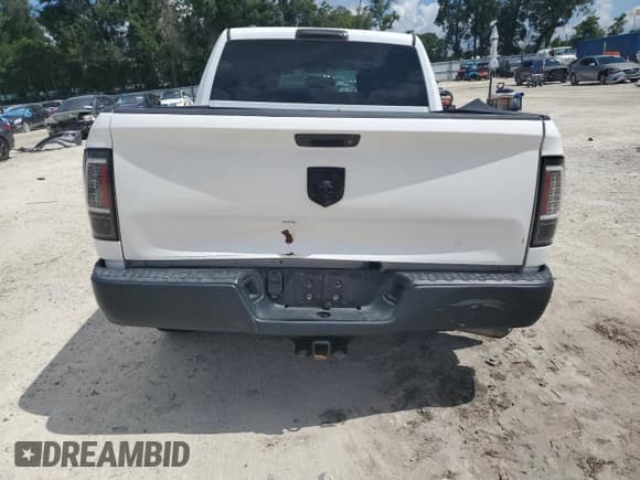 ✅ 2015 Ram 1500 Tradesman • VIN: 1C6RR6KG5FS575905 • Lot: 68877665. Wystawiony na Copart z przebiegiem 142 269 mil. Bezpłatny archiwum sprzedaży aukcyjnych z USA i szczegółowy raport historii pojazdu na DreamBid. Zdjęcie 6.