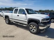 ✅ 2002 Chevrolet Silverado 2500HD LS • VIN: 1GCHK29182E137164 • Лот: 88793645. Опубликован ранее на Copart с пробегом 277 096 миль. Бесплатный доступ к архиву аукционных продаж из США и подробный отчёт об истории автомобиля на DreamBid. Изображение 4.