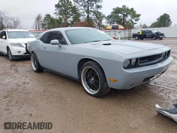 ✅ 2009 Dodge Challenger R/T • VIN: 2B3LJ54TX9H526495 • Lot: 41408708. Wystawiony na IAAI z przebiegiem 147 835 mil. Bezpłatny archiwum sprzedaży aukcyjnych z USA i szczegółowy raport historii pojazdu na DreamBid. Zdjęcie 1.