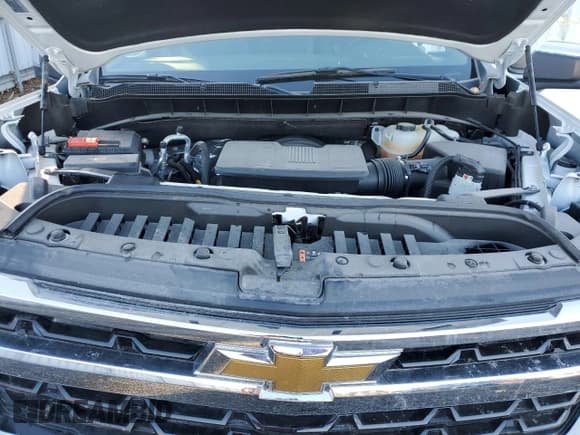 ✅ 2025 Chevrolet Silverado 1500 LT • VIN: 2GCUKDED1S1185469 • Lot: 90549055. Wystawiony na Copart z przebiegiem 19 512 mil. Bezpłatny archiwum sprzedaży aukcyjnych z USA i szczegółowy raport historii pojazdu na DreamBid. Zdjęcie 11.