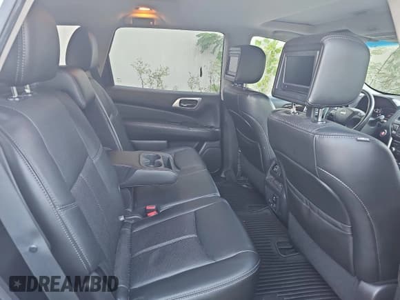 ✅ 2014 Nissan Pathfinder S • VIN: 5N1AR2MM2EC682657 • Lot: 84473925. Wystawiony na Copart z przebiegiem 121 863 mil. Bezpłatny archiwum sprzedaży aukcyjnych z USA i szczegółowy raport historii pojazdu na DreamBid. Zdjęcie 6.