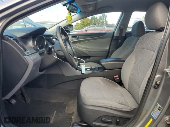 ✅ 2013 Hyundai Sonata GLS • VIN: 5NPEB4AC8DH728898 • Lot: 76494704. Listed on Copart with 142,874 mi. Free auction sales archive from the USA and detailed vehicle history report at DreamBid. Image 7.