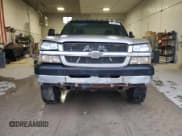✅ 2004 Chevrolet Silverado 2500HD Work Truck • VIN: 1GCHK24U24E201302 • Лот: 90132995. Опубликован ранее на Copart с пробегом Не указан. Бесплатный доступ к архиву аукционных продаж из США и подробный отчёт об истории автомобиля на DreamBid. Изображение 5.