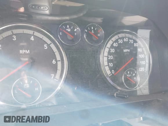 ✅ 2009 Dodge 1500 Sport • VIN: 1D3HB13T49J509564 • Lot: 40218170. Wystawiony na IAAI z przebiegiem Nie podano. Bezpłatny archiwum sprzedaży aukcyjnych z USA i szczegółowy raport historii pojazdu na DreamBid. Zdjęcie 7.