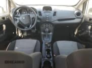 ✅ 2019 Ford Fiesta S • VIN: 3FADP4AJXKM129445 • Лот: 70015845. Опубликован ранее на Copart с пробегом 48 476 миль. Бесплатный доступ к архиву аукционных продаж из США и подробный отчёт об истории автомобиля на DreamBid. Изображение 8.