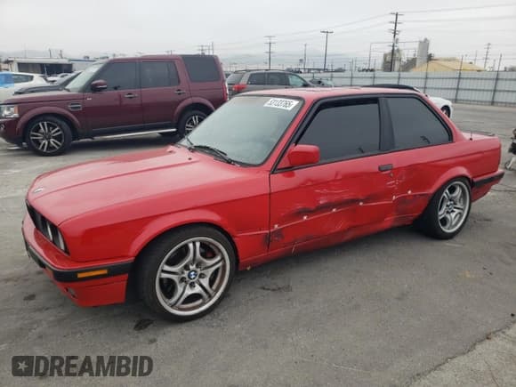 ✅ 1989 BMW 3 Series 325is • VIN: WBAAA2303KEC49407 • Лот: 53133765. Опубликован ранее на Copart с пробегом 127 657 миль. Бесплатный доступ к архиву аукционных продаж из США и подробный отчёт об истории автомобиля на DreamBid. Изображение 1.