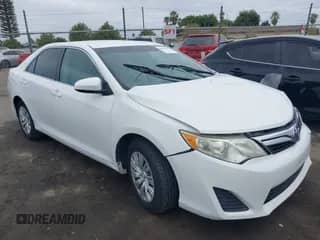 2012 Toyota Camry L z VIN 4T4BF1FKXCR245117, wystawiony jako IAAI lot #43417307 z przebiegiem 144 804 mil mil oraz . Historia ofert i sprzedaży dostępna na DreamBid. Obrazek 1.