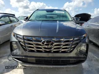 ✅ 2023 Hyundai Tucson Limited • VIN: 5NMJECAE9PH270128 • Lot: 73966574. Wystawiony na Copart z przebiegiem 17 811 mil. Bezpłatny archiwum sprzedaży aukcyjnych z USA i szczegółowy raport historii pojazdu na DreamBid. Zdjęcie 5.