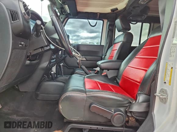 ✅ 2011 Jeep Wrangler Unlimited Sport • VIN: 1J4BA3H12BL580349 • Lot: 93206475. Listed on Copart with 133,393 mi. Free auction sales archive from the USA and detailed vehicle history report at DreamBid. Image 7.