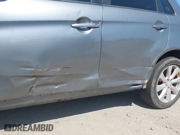 2014 Mitsubishi Outlander ES с VIN 4A4AR3AU8EE024062, выставлен на аукционе IAAI как лот 42798984 с пробегом 179 062 миль миль и . История ставок и продаж доступна на DreamBid. Изображение 12.