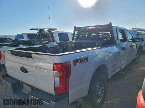 ✅ 2018 Ford F-350 XL • VIN: 1FT8W3BT7JEC56716 • Лот: 91409625. Опубликован ранее на Copart с пробегом Не указан. Бесплатный доступ к архиву аукционных продаж из США и подробный отчёт об истории автомобиля на DreamBid. Изображение 3.