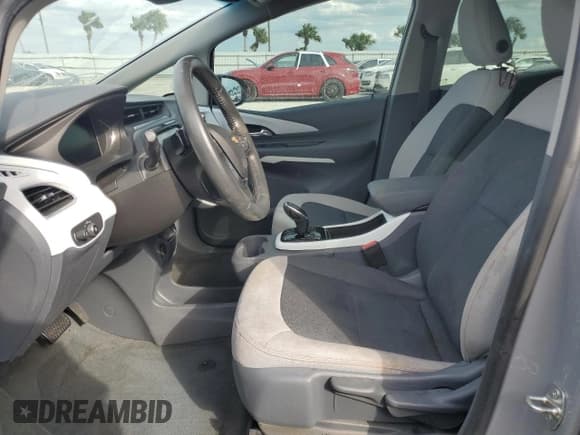 ✅ 2021 Chevrolet Bolt EV LT • VIN: 1G1FY6S00M4107608 • Lot: 74880764. Wystawiony na Copart z przebiegiem Nie podano. Bezpłatny archiwum sprzedaży aukcyjnych z USA i szczegółowy raport historii pojazdu na DreamBid. Zdjęcie 7.