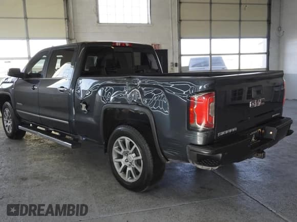 ✅ 2017 GMC Sierra 1500 Denali • VIN: 3GTU2PEJ2HG410828 • Lot: 50067345. Wystawiony na Copart z przebiegiem 124 361 mil. Bezpłatny archiwum sprzedaży aukcyjnych z USA i szczegółowy raport historii pojazdu na DreamBid. Zdjęcie 4.