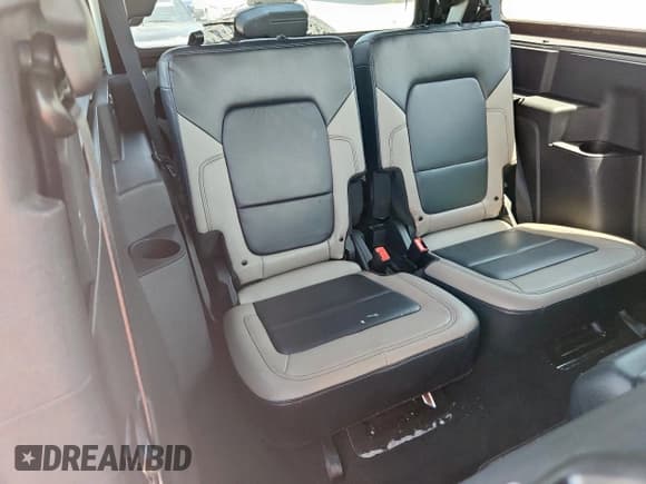 ✅ 2023 Ford Bronco • VIN: 1FMDE5CP1PLA85119 • Lot: 68950905. Listed on Copart with 43,886 mi. Free auction sales archive from the USA and detailed vehicle history report at DreamBid. Image 11.