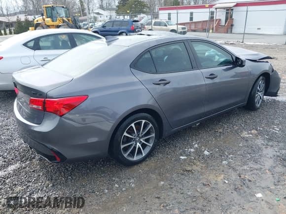 ✅ 2019 Acura TLX • VIN: 19UUB2F39KA002580 • Lot: 41624773. Listed on IAAI with 70,036 mi. Free auction sales archive from the USA and detailed vehicle history report at DreamBid. Image 4.