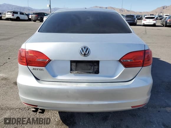 ✅ 2013 Volkswagen Jetta • VIN: 3VW1K7AJ2DM274413 • Лот: 81270225. Опубликован ранее на Copart с пробегом 183 159 миль. Бесплатный доступ к архиву аукционных продаж из США и подробный отчёт об истории автомобиля на DreamBid. Изображение 6.