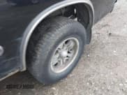 ✅ 2001 Toyota Tundra SR5 • VIN: 5TBRT34161S130651 • Лот: 43814233. Опубликован ранее на IAAI с пробегом Не указан. Бесплатный доступ к архиву аукционных продаж из США и подробный отчёт об истории автомобиля на DreamBid. Изображение 11.