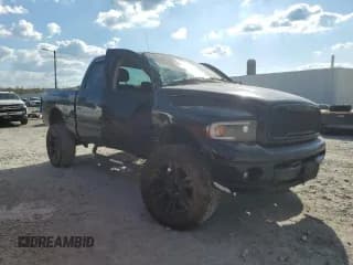 ✅ 2005 Dodge 1500 SLT • VIN: 1D7HU18N35S289082 • Лот: 73834724. Опубликован ранее на Copart с пробегом 201 523 миль. Бесплатный доступ к архиву аукционных продаж из США и подробный отчёт об истории автомобиля на DreamBid. Изображение 4.