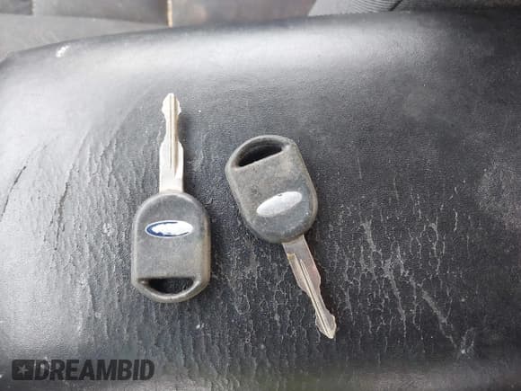 ✅ 2001 Ford Explorer Sport Trac • VIN: 1FMZU67E41UC43963 • Лот: 41681697. Опубликован ранее на IAAI с пробегом 162 610 миль. Бесплатный доступ к архиву аукционных продаж из США и подробный отчёт об истории автомобиля на DreamBid. Изображение 11.