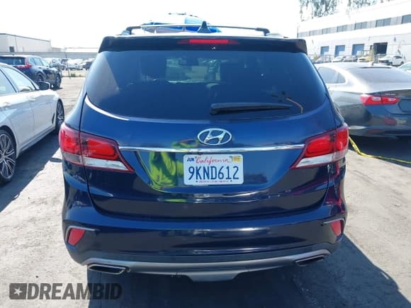 ✅ 2017 Hyundai Santa Fe SE • VIN: KM8SN4HF8HU190298 • Лот: 41636366. Опубликован ранее на IAAI с пробегом 109 206 миль. Бесплатный доступ к архиву аукционных продаж из США и подробный отчёт об истории автомобиля на DreamBid. Изображение 17.