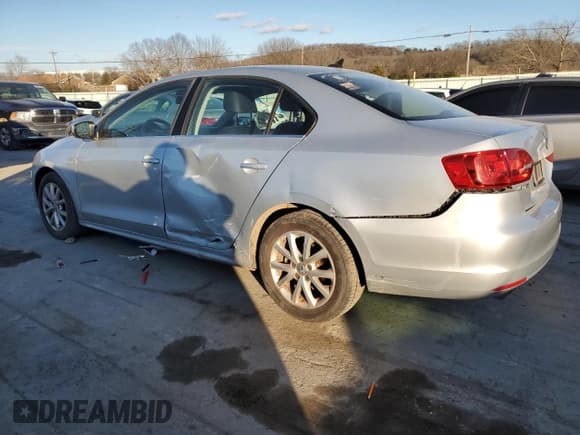 ✅ 2013 Volkswagen Jetta SE • VIN: 3VWDP7AJ6DM428104 • Lot: 87220754. Listed on Copart with 197,306 mi. Free auction sales archive from the USA and detailed vehicle history report at DreamBid. Image 2.