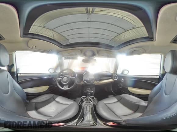 2013 MINI Hardtop с VIN WMWSU3C5XDT691402, выставлен на аукционе Copart как лот 70516295 с пробегом 99 259 миль миль и Списание • Salvage title. История ставок и продаж доступна на DreamBid. Изображение 14.