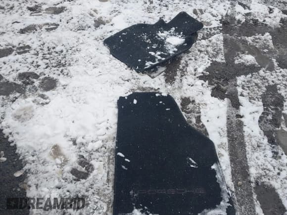 ✅ 1999 Porsche Boxster • VIN: WP0CA2981XU629106 • Lot: 43812100. Listed on IAAI with 101,514 mi. Free auction sales archive from the USA and detailed vehicle history report at DreamBid. Image 11.