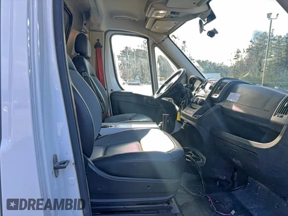 ✅ 2016 Ram ProMaster Cargo • VIN: 3C6TRVAG7GE133553 • Lot: 96971705. Listed on Copart with 95,182 mi. Free auction sales archive from the USA and detailed vehicle history report at DreamBid. Image 5.