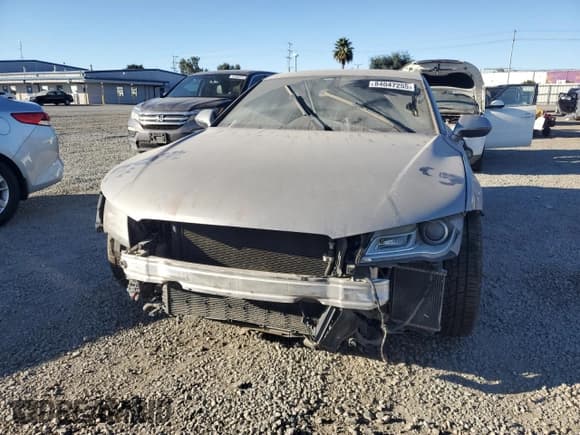 ✅ 2014 Audi A7 Premium Plus • VIN: WAUWGAFC7EN074732 • Лот: 84047255. Опубликован ранее на Copart с пробегом Не указан. Бесплатный доступ к архиву аукционных продаж из США и подробный отчёт об истории автомобиля на DreamBid. Изображение 5.