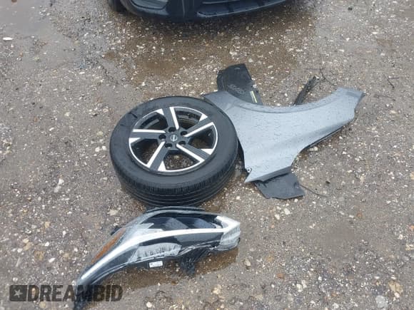 ✅ 2024 Nissan Sentra SV • VIN: 3N1AB8CV0RY348360 • Lot: 42494880. Wystawiony na IAAI z przebiegiem 23 306 mil. Bezpłatny archiwum sprzedaży aukcyjnych z USA i szczegółowy raport historii pojazdu na DreamBid. Zdjęcie 12.