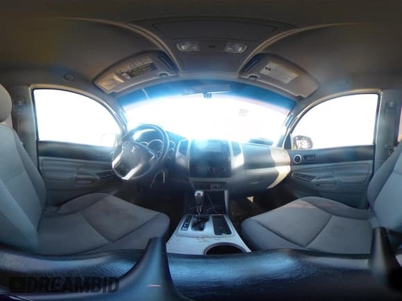 ✅ 2015 Toyota Tacoma PreRunner • VIN: 5TFKU4HN1FX006443 • Lot: 42396815. Listed on IAAI with 176,592 mi. Free auction sales archive from the USA and detailed vehicle history report at DreamBid. Image 18.