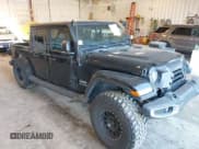 ✅ 2020 Jeep Gladiator Overland • VIN: 1C6HJTFG8LL106938 • Lot: 43210387. Wystawiony na IAAI z przebiegiem 146 153 mil. Bezpłatny archiwum sprzedaży aukcyjnych z USA i szczegółowy raport historii pojazdu na DreamBid. Zdjęcie 1.