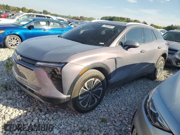 ✅ 2024 Chevrolet Blazer EV eAWD LT • VIN: 3GNKDBRJ2RS228051 • Лот: 70855845. Опубликован ранее на Copart с пробегом 13 975 миль. Бесплатный доступ к архиву аукционных продаж из США и подробный отчёт об истории автомобиля на DreamBid. Изображение 1.