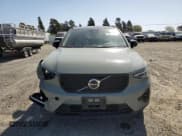 ✅ 2023 Volvo XC40 Plus Dark Theme • VIN: YV4L12UW1P2931333 • Lot: 53039055. Listed on Copart with 43,902 mi. Free auction sales archive from the USA and detailed vehicle history report at DreamBid. Image 5.