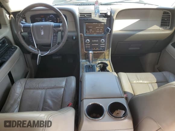 ✅ 2015 Lincoln Navigator • VIN: 5LMJJ2HT4FEJ08461 • Лот: 62295635. Опубликован ранее на Copart с пробегом 151 603 миль. Бесплатный доступ к архиву аукционных продаж из США и подробный отчёт об истории автомобиля на DreamBid. Изображение 8.