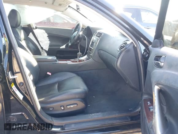 ✅ 2008 Lexus IS 250 • VIN: JTHBK262282072484 • Lot: 43546363. Listed on IAAI with 182,753 mi. Free auction sales archive from the USA and detailed vehicle history report at DreamBid. Image 5.
