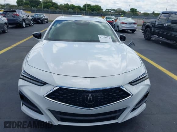 ✅ 2022 Acura TLX Technology • VIN: 19UUB5F44NA004283 • Lot: 42263174. Wystawiony na IAAI z przebiegiem 22 474 mil. Bezpłatny archiwum sprzedaży aukcyjnych z USA i szczegółowy raport historii pojazdu na DreamBid. Zdjęcie 13.