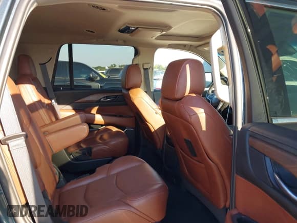 ✅ 2019 Cadillac Escalade Premium Luxury • VIN: 1GYS4CKJ4KR183416 • Лот: 43367780. Опубликован ранее на IAAI с пробегом 87 272 миль. Бесплатный доступ к архиву аукционных продаж из США и подробный отчёт об истории автомобиля на DreamBid. Изображение 8.