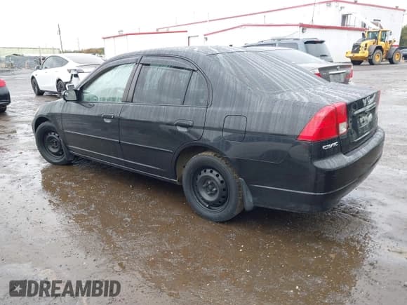 ✅ 2005 Honda Civic LX • VIN: 2HGES15665H571399 • Лот: 43446995. Опубликован ранее на IAAI с пробегом Не указан. Бесплатный доступ к архиву аукционных продаж из США и подробный отчёт об истории автомобиля на DreamBid. Изображение 3.