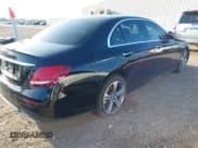 ✅ 2020 Mercedes-Benz E 350 • VIN: W1KZF8DB5LA811233 • Лот: 42535383. Опубликован ранее на IAAI с пробегом 62 003 миль. Бесплатный доступ к архиву аукционных продаж из США и подробный отчёт об истории автомобиля на DreamBid. Изображение 4.