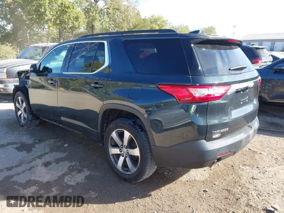 ✅ 2021 Chevrolet Traverse LT • VIN: 1GNERHKW5MJ208314 • Lot: 43416994. Wystawiony na IAAI z przebiegiem 106 936 mil. Bezpłatny archiwum sprzedaży aukcyjnych z USA i szczegółowy raport historii pojazdu na DreamBid. Zdjęcie 3.