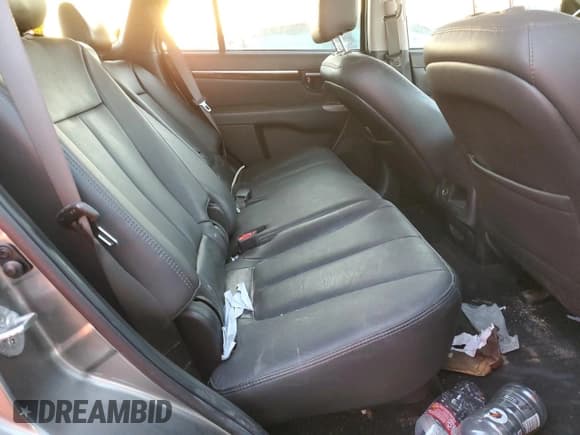 ✅ 2011 Hyundai Santa Fe Limited • VIN: 5XYZK3AB6BG067573 • Lot: 76091694. Listed on Copart with 170,941 mi. Free auction sales archive from the USA and detailed vehicle history report at DreamBid. Image 10.