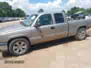 2003 Chevrolet Silverado 1500 LS с VIN 2GCEC19X331342392, выставлен на аукционе IAAI как лот 43055435 с пробегом 227 326 миль миль и . История ставок и продаж доступна на DreamBid. Изображение 15.