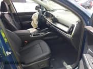 ✅ 2025 Kia Sorento EX • VIN: 5XYRH4JF8SG341900 • Lot: 42720674. Wystawiony na IAAI z przebiegiem 973 mil. Bezpłatny archiwum sprzedaży aukcyjnych z USA i szczegółowy raport historii pojazdu na DreamBid. Zdjęcie 5.