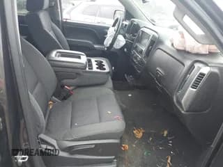 ✅ 2015 Chevrolet Silverado 1500 LT • VIN: 3GCUKREC9FG412201 • Lot: 43291126. Wystawiony na IAAI z przebiegiem 141 513 mil. Bezpłatny archiwum sprzedaży aukcyjnych z USA i szczegółowy raport historii pojazdu na DreamBid. Zdjęcie 5.