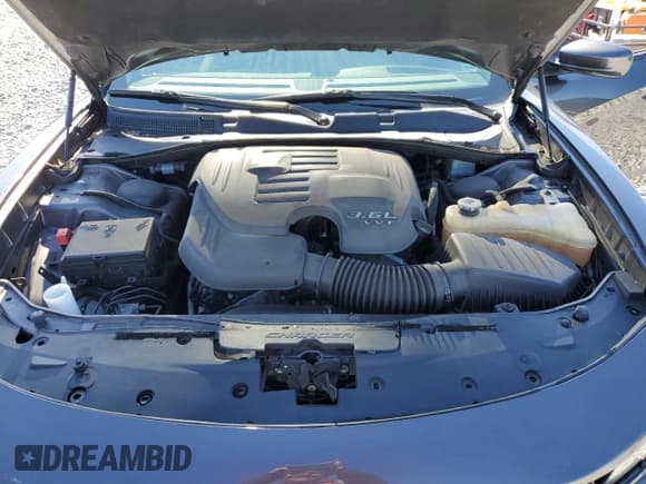 ✅ 2022 Dodge Charger SXT • VIN: 2C3CDXBG5NH261636 • Lot: 92907425. Wystawiony na Copart z przebiegiem 57 290 mil. Bezpłatny archiwum sprzedaży aukcyjnych z USA i szczegółowy raport historii pojazdu na DreamBid. Zdjęcie 11.