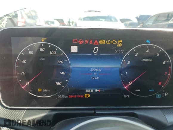 ✅ 2023 Mercedes-Benz C 300 • VIN: W1KAF4HB2PR091509 • Lot: 70904785. Wystawiony na Copart z przebiegiem 39 941 mil. Bezpłatny archiwum sprzedaży aukcyjnych z USA i szczegółowy raport historii pojazdu na DreamBid. Zdjęcie 9.